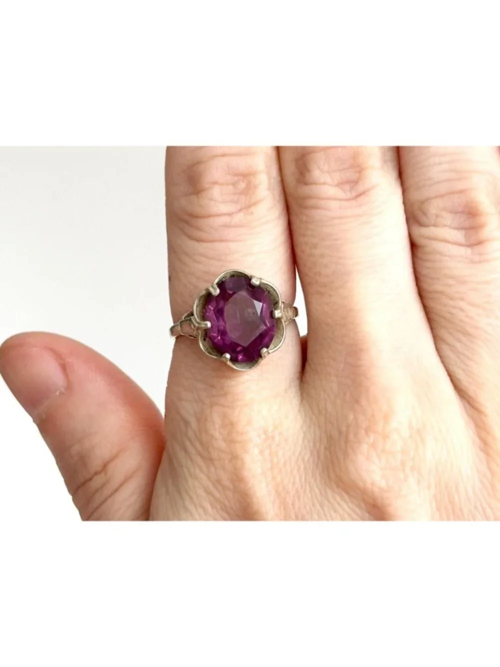 Amethyst Gemstone Scalloped Floral Sterling Silver 925 Vintage Ring - sz 7.5